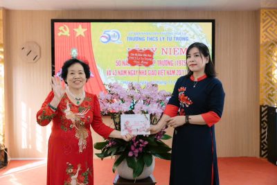 TRƯỜNG THCS LÝ TỰ TRỌNG RỘN RÀNG NGÀY HỘI KỶ NIỆM 50 NĂM THÀNH LẬP